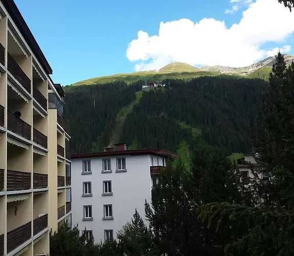 Апартаменты Ferienwohnung Sesvenna Davos *